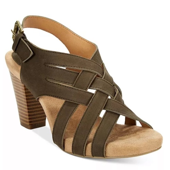 Giani Bernini Justyne Woven Block Heel Sandals - Picture 1 of 15